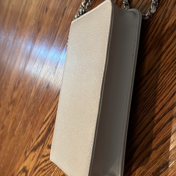 WOC - Picture 3 of 5